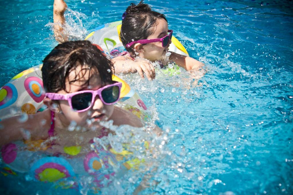 🏖️ Summer Pool Essentials for Families with Kids and&nbsp;Dogs